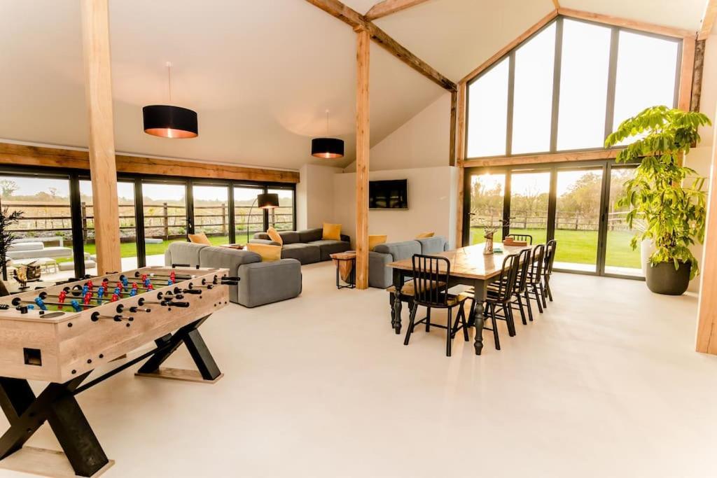 Beautiful Barn Conversion Close To The Broads Dilham Exteriör bild